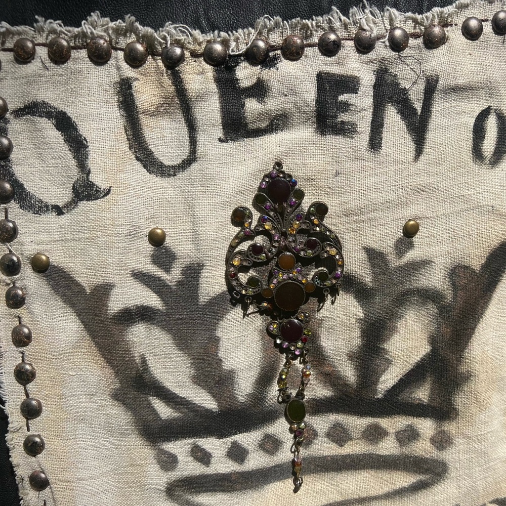 QUEEN of NOTHING Leather Battle Vest Fantasy Paranormal Holly Black - Picture 4 of 16